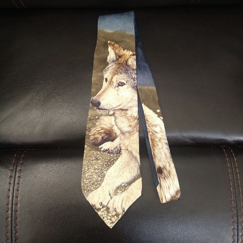 Endangered Species Tie